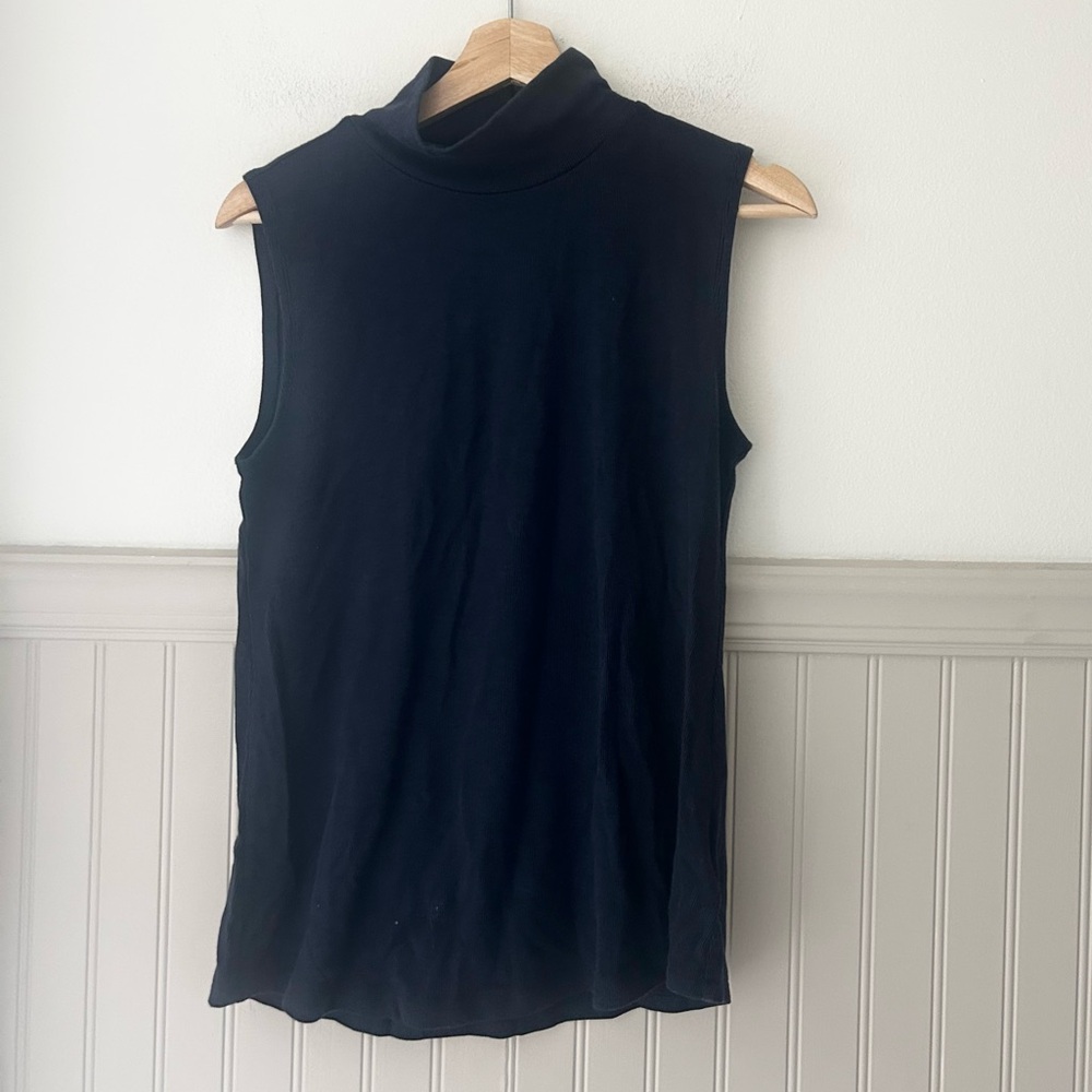 Croft & Barrow Dark Blue Turtleneck Sleeveless Top women’s medium